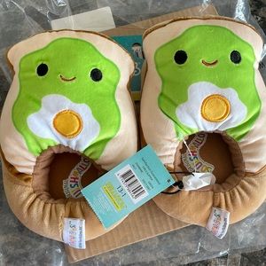SQUISHMALLOWS AVOCADO TOAST SLIPPERS GIRLS SIZE 13-1